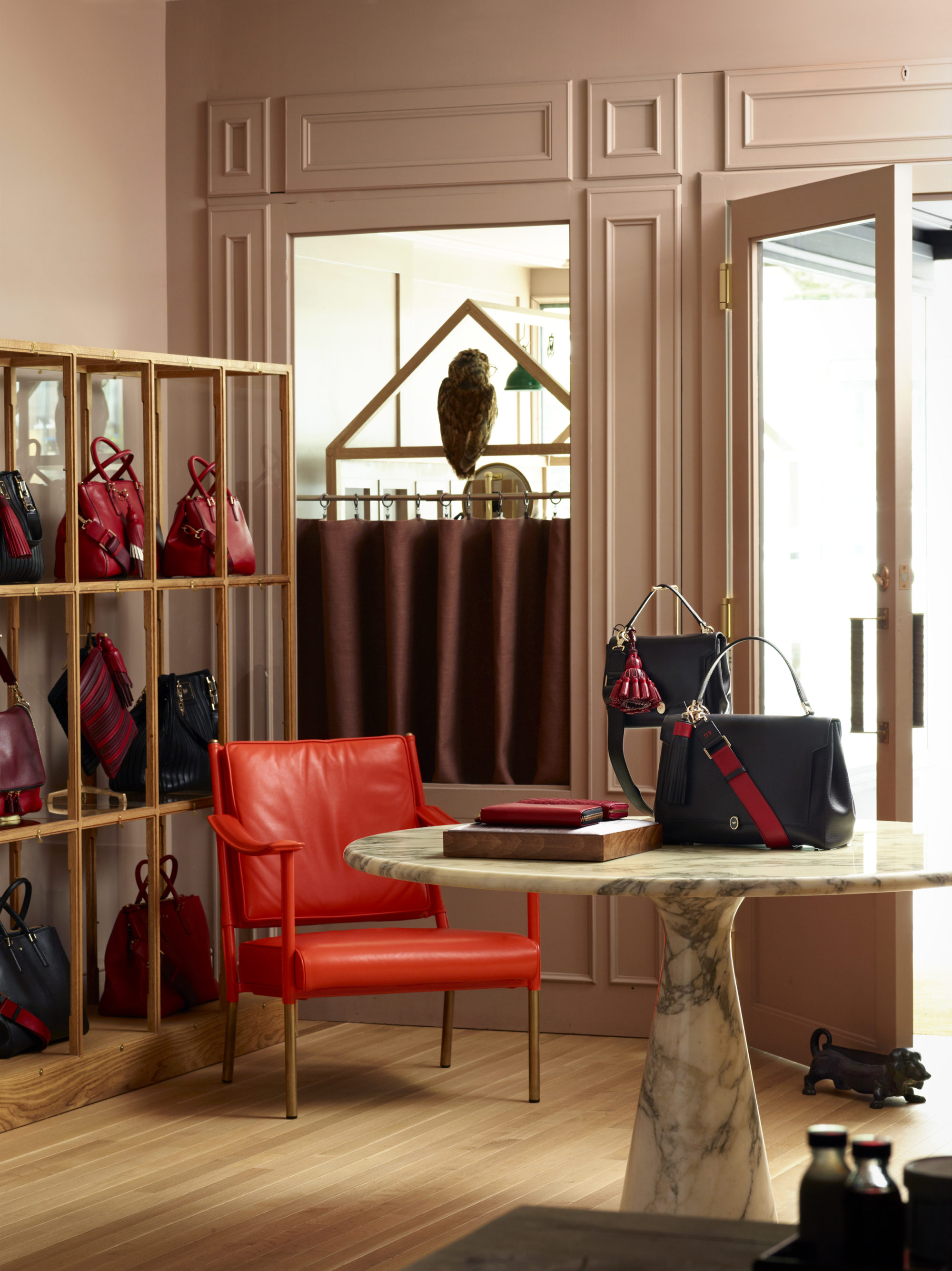Anya Hindmarch Flagship STUDIOILSE